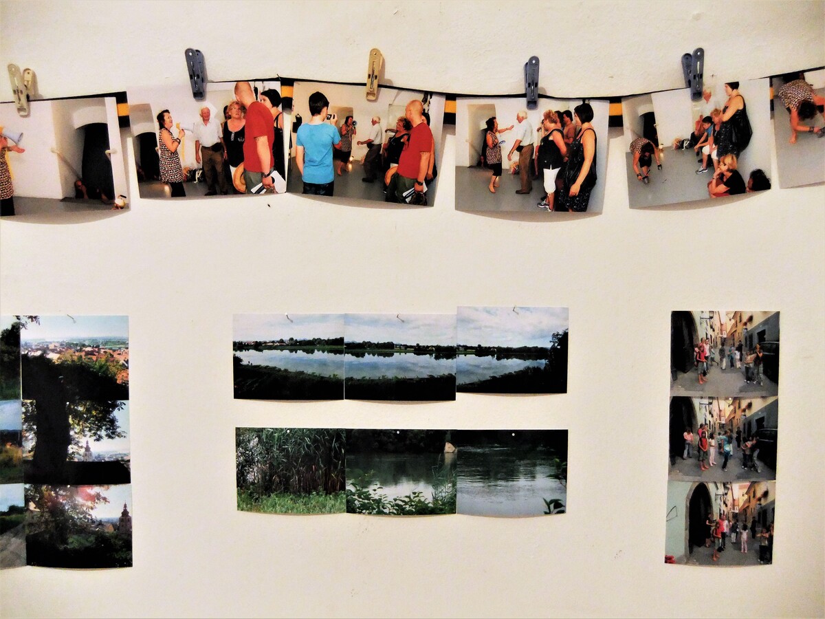 https://lynnbook.s3.amazonaws.com/flat_media/SongSpot_2010_Slovenia-Artstays_installation_photodoc08.jpg