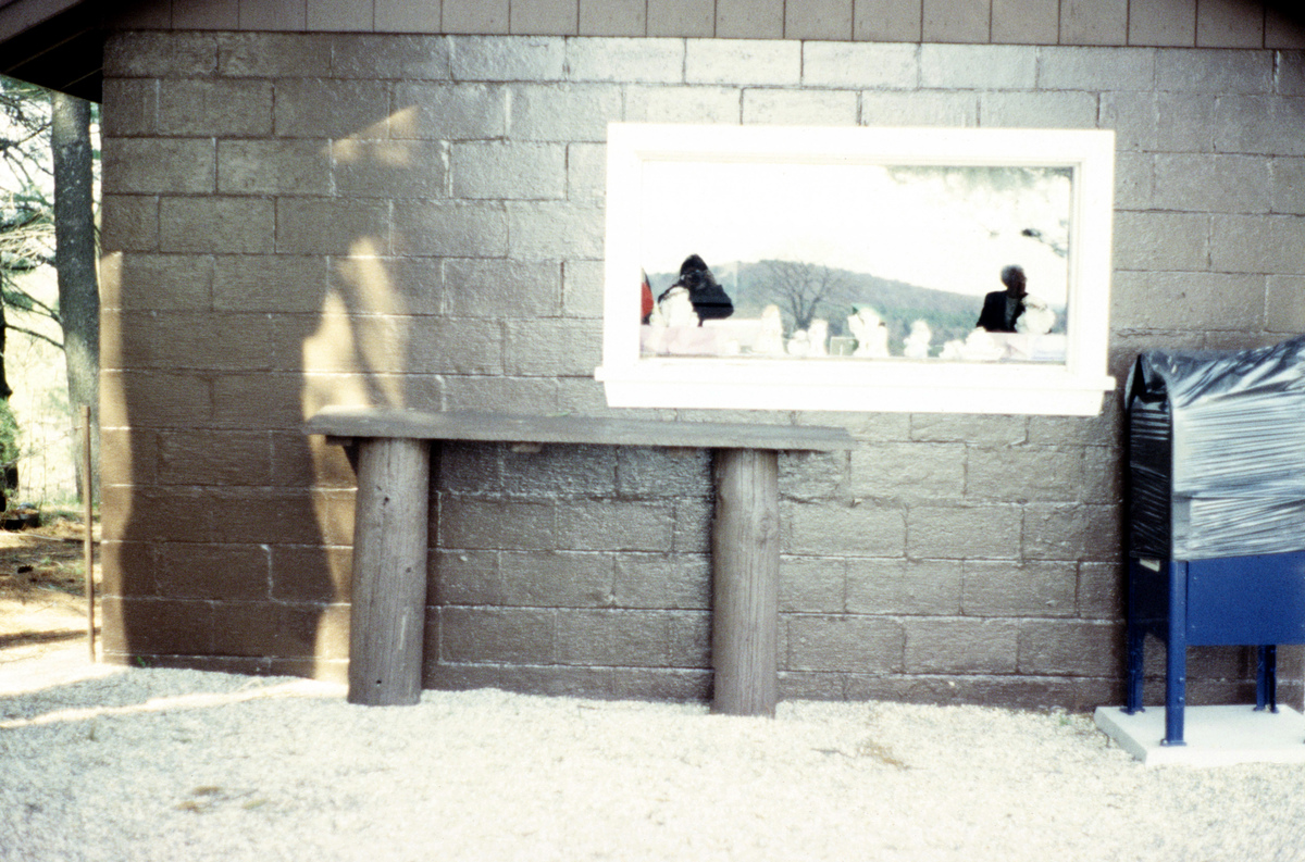 https://lynnbook.s3.amazonaws.com/flat_media/Process_MacDowellColony_photoslide06.jpg https://lynnbook.s3.amazonaws.com/flat_media/Process_MacDowellColony_photoslide06.jpg