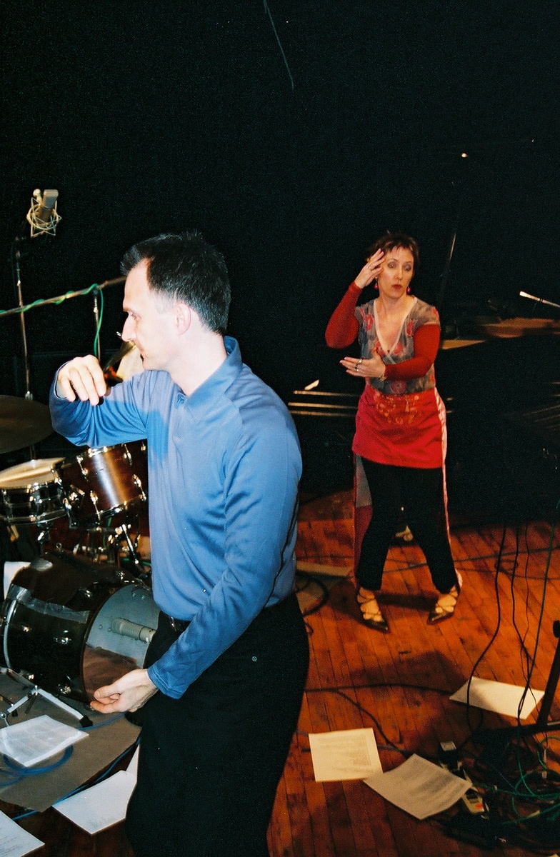 https://lynnbook.s3.amazonaws.com/flat_media/notesondes_2003_NYC-Roulette_conperf_photodoc11.jpg https://lynnbook.s3.amazonaws.com/flat_media/notesondes_2003_NYC-Roulette_conperf_photodoc11.jpg