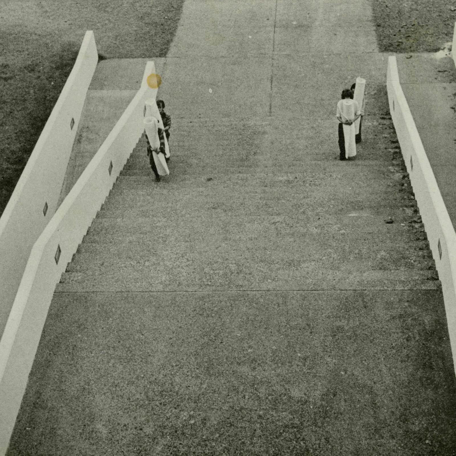 Advance and Stack I, 1978, Mphs, Memphis College of Art, site specific performance, photo documentation 08