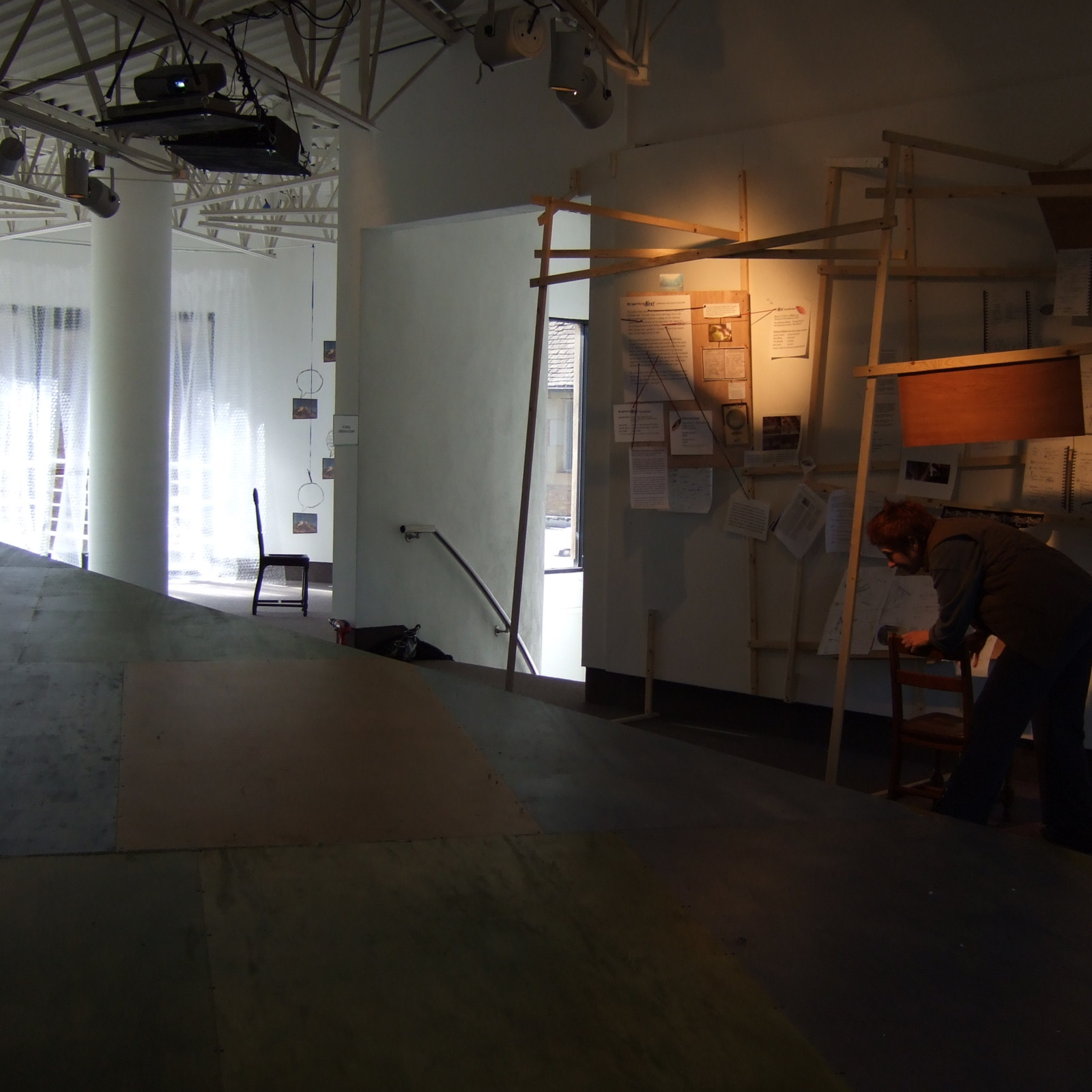 https://lynnbook.s3.amazonaws.com/flat_media/ReNext_2007_WS-SECCA_perf-exhib_exhibitionshots02.jpg