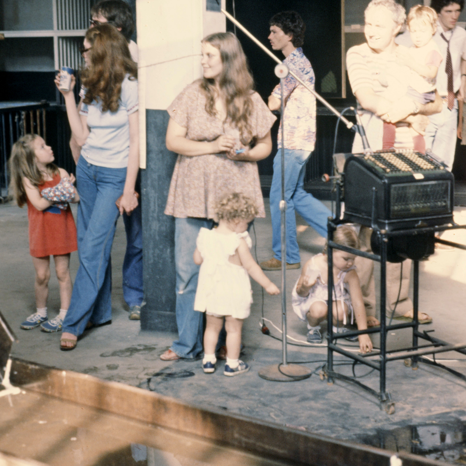 ABDK, 1980, Memphis, UpFront, performance installation, photo slide 02