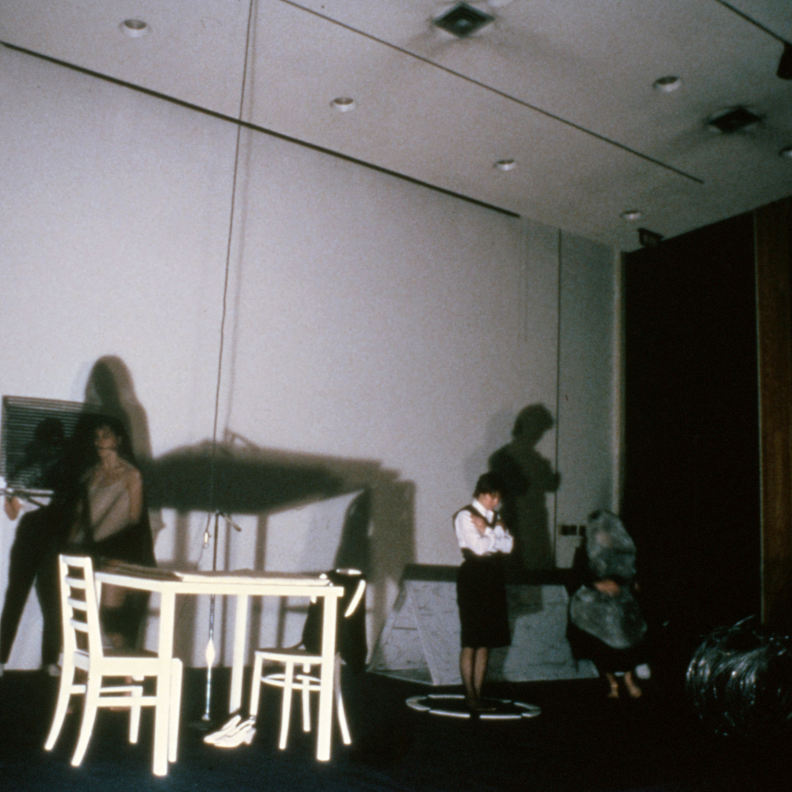 https://lynnbook.s3.amazonaws.com/flat_media/PrivateScreenings_1982_Mphs_MAA_photoslide15.jpg