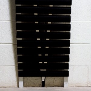 https://lynnbook.s3.amazonaws.com/flat_media/XMarksIt_1981_Mphs-MCA_sculpture_photoslide10.jpg