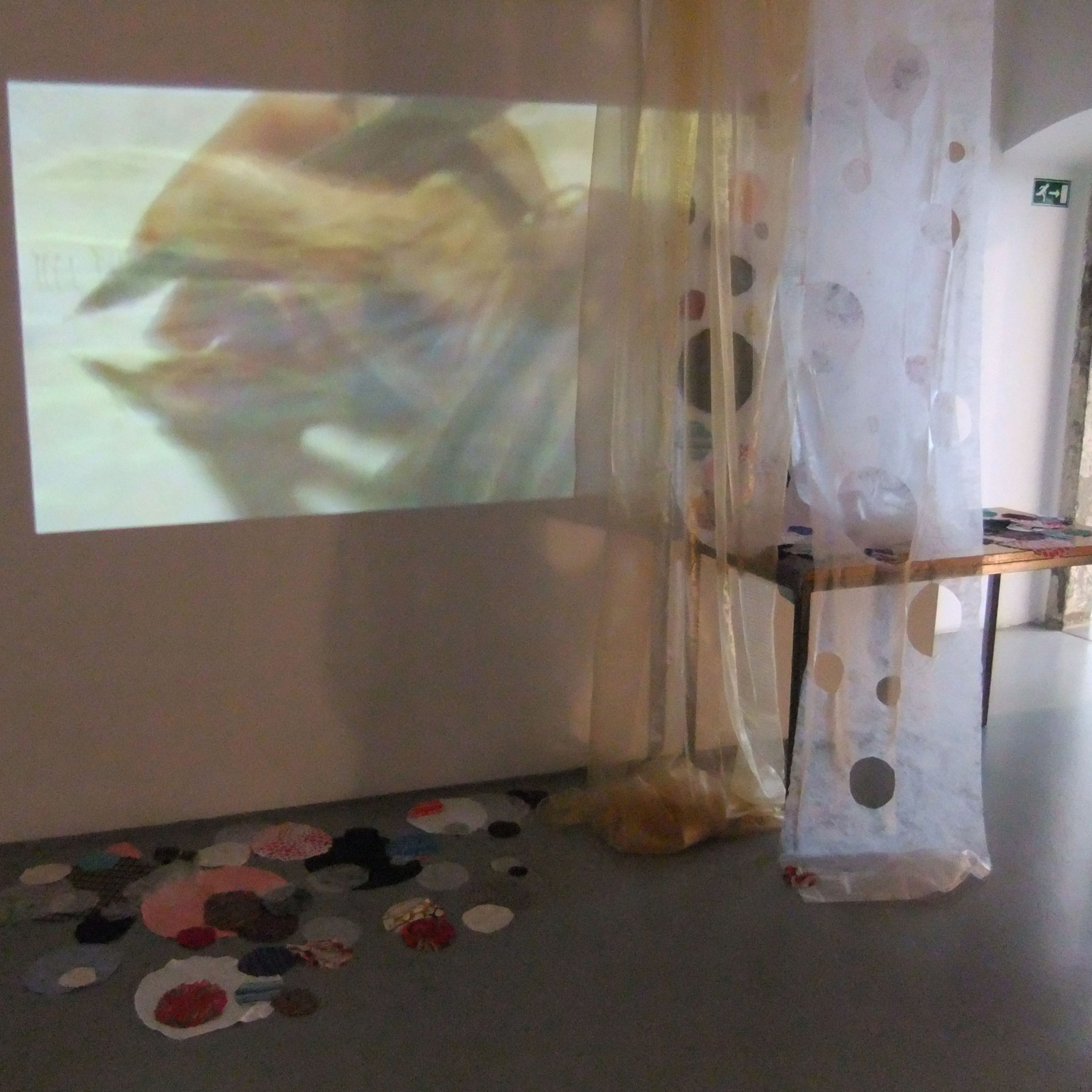 https://lynnbook.s3.amazonaws.com/flat_media/SongSpot_2010_Slovenia-Artstays_installation_photodoc02.jpg
