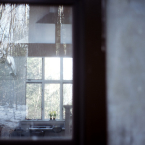 https://lynnbook.s3.amazonaws.com/flat_media/Process_MacDowellColony_photoslide16.jpg