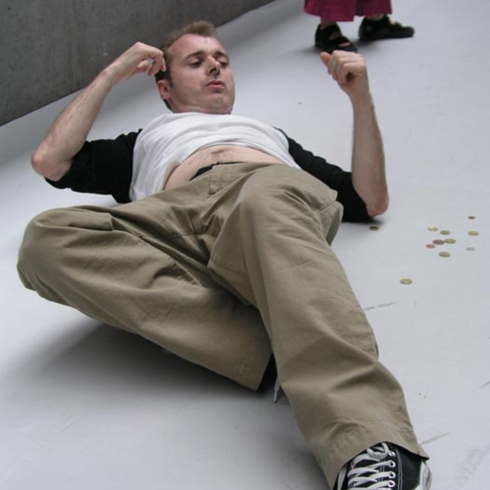 https://lynnbook.s3.amazonaws.com/flat_media/MakingNew_2008_OKZ-Linz_TIworkshopperf__vertcu_photo07.JPG