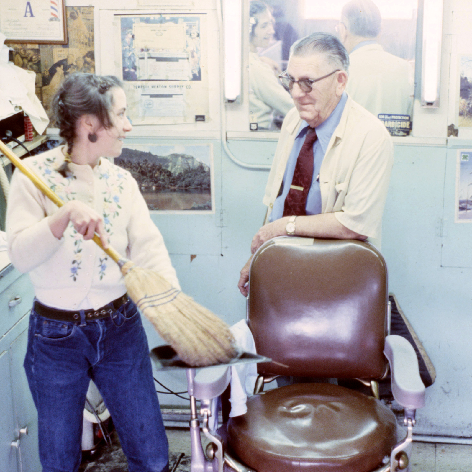 Hair Piece, 1980, Memphis, Memphis College of Art, exhibition installation, process, photo slide 05