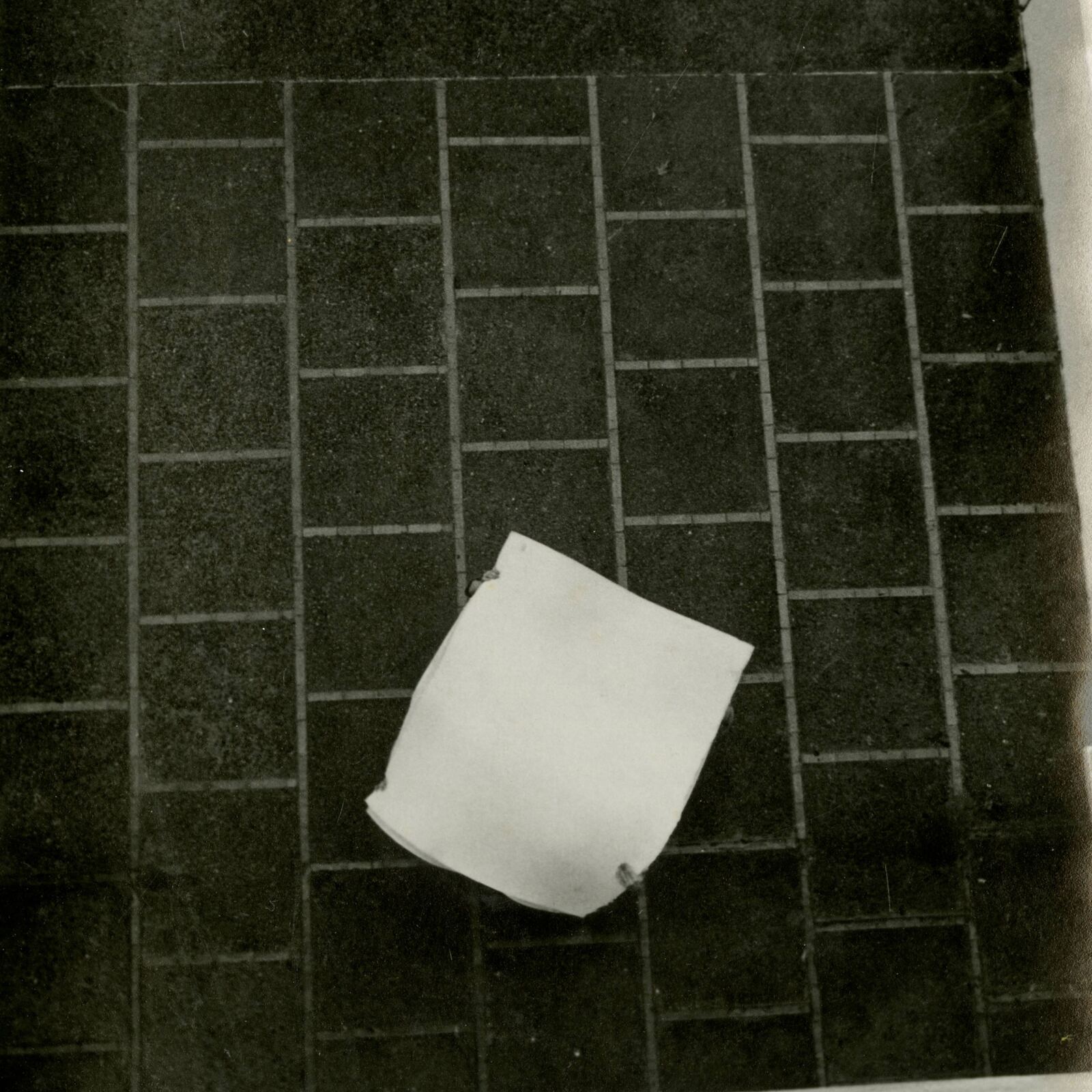 Advance and Stack I, 1978, Mphs, Memphis College of Art, site specific performance, photo documentation 10