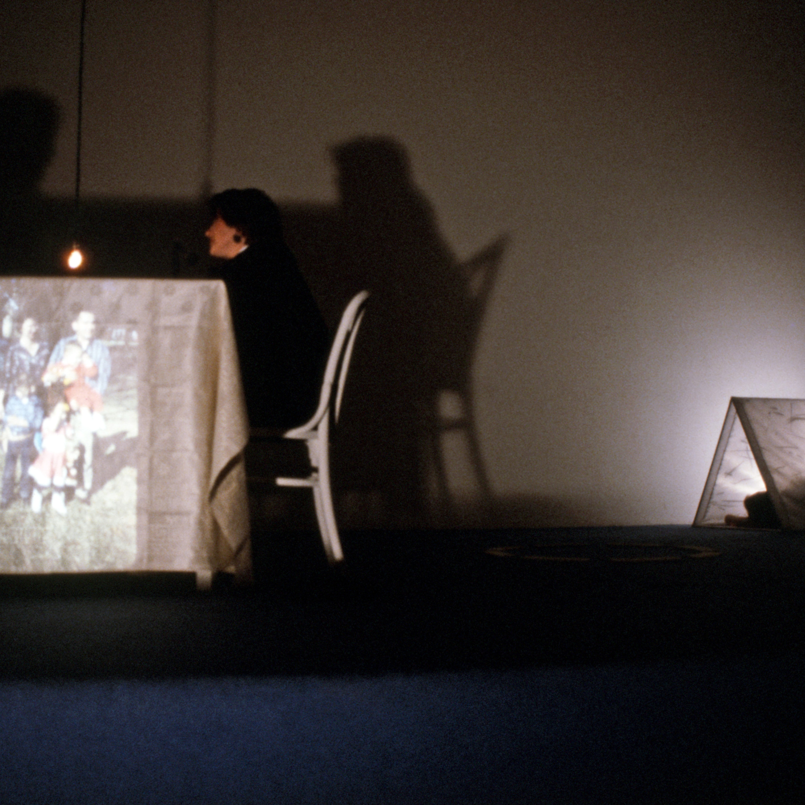 https://lynnbook.s3.amazonaws.com/flat_media/PrivateScreenings_1982_Mphs_MAA_photoslide05.jpg