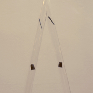 https://lynnbook.s3.amazonaws.com/flat_media/EarlyWorks_Sculpture_SuspendedStates_photoslide04.jpg