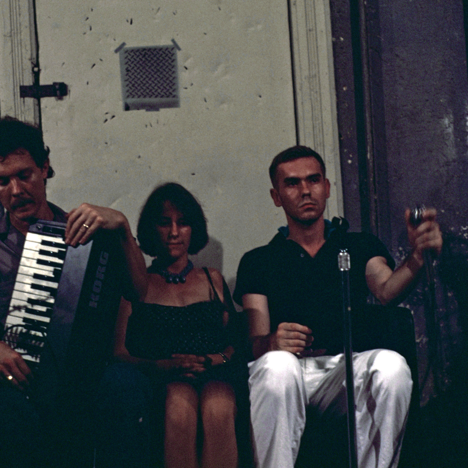 3 on a couch, 1980, Memphis, Toy Gallery, improv performance, photo slide 02
