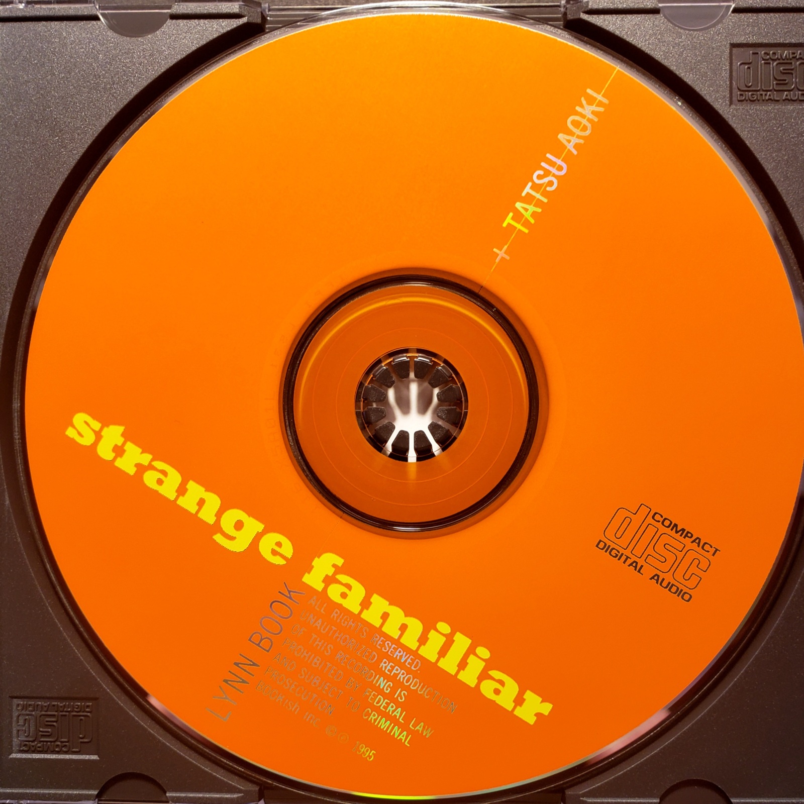 https://lynnbook.s3.amazonaws.com/flat_media/strangefam_1995_Book-Aoki_Bookish_CDrecording_CD_booklet03.jpg