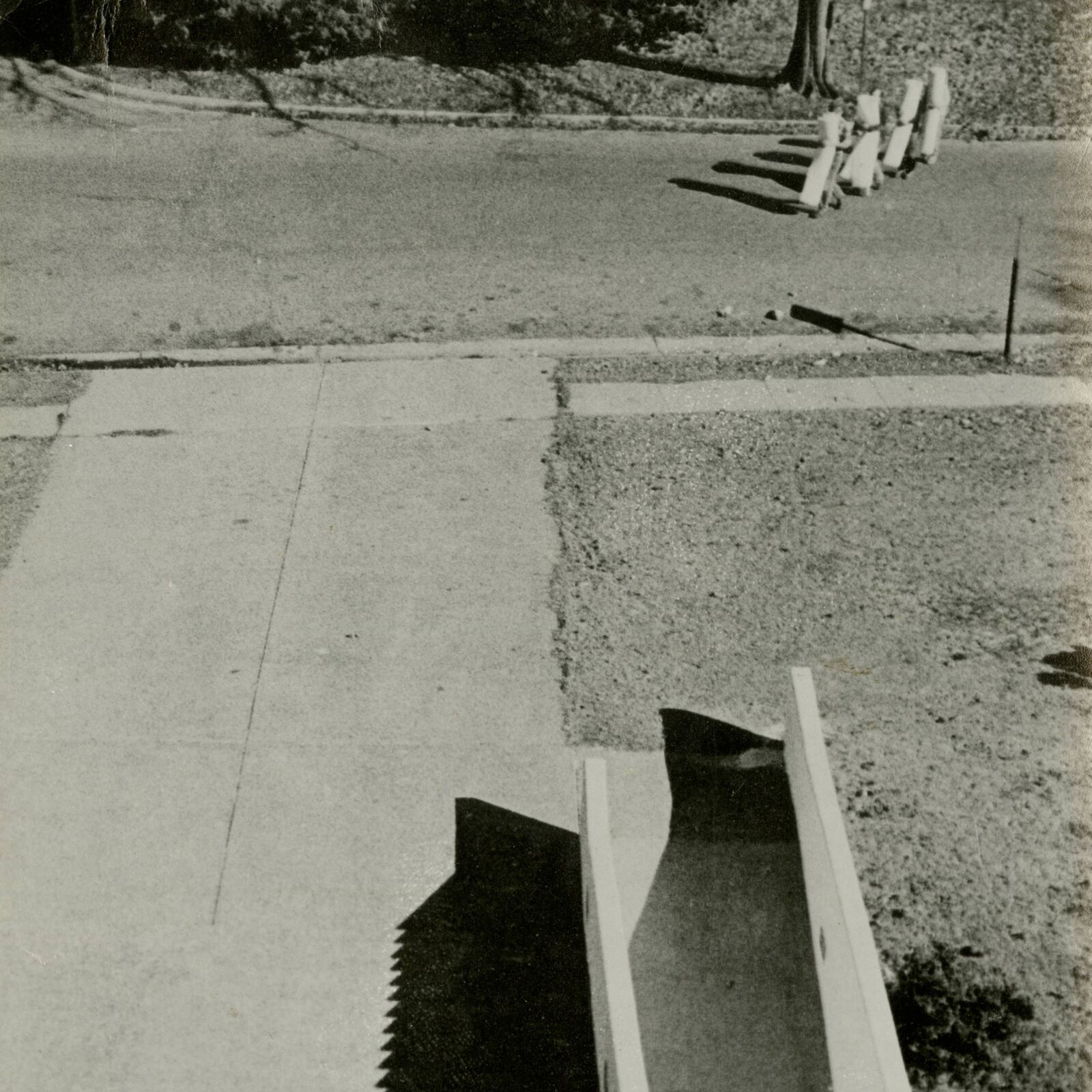Advance and Stack I, 1978, Mphs, Memphis College of Art, site specific performance, photo documentation 01