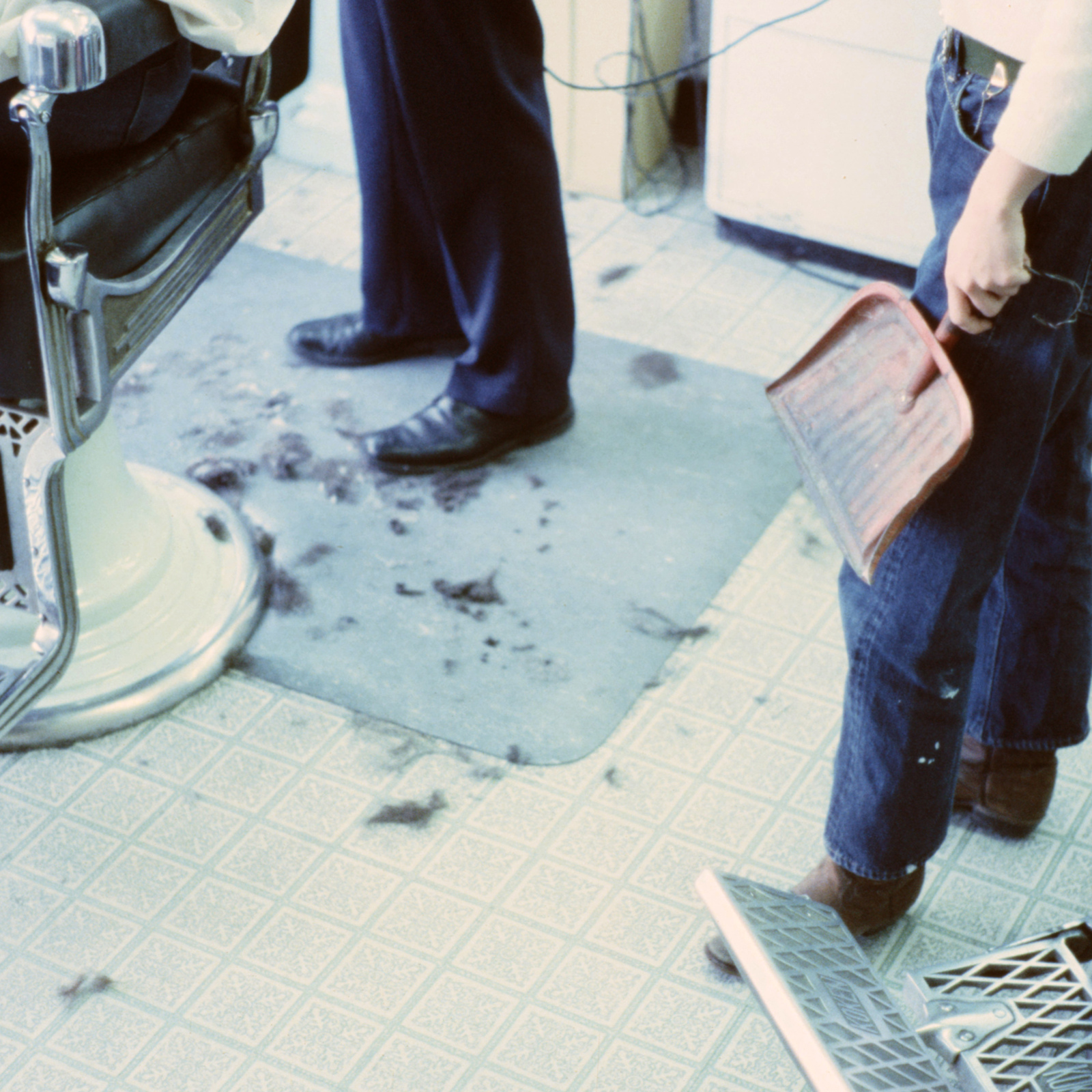Hair Piece, 1980, Memphis, Memphis College of Art, exhibition installation, process, photo slide 09