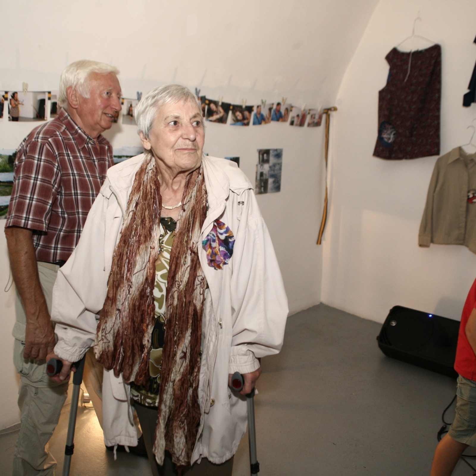 https://lynnbook.s3.amazonaws.com/flat_media/SongSpot_2010_Slovenia-Artstays_installation_photodoc14.JPG