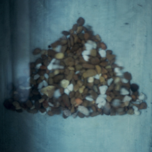 https://lynnbook.s3.amazonaws.com/flat_media/EarlyWorks_Sculpture_BacktoMom_photoslide03.jpg
