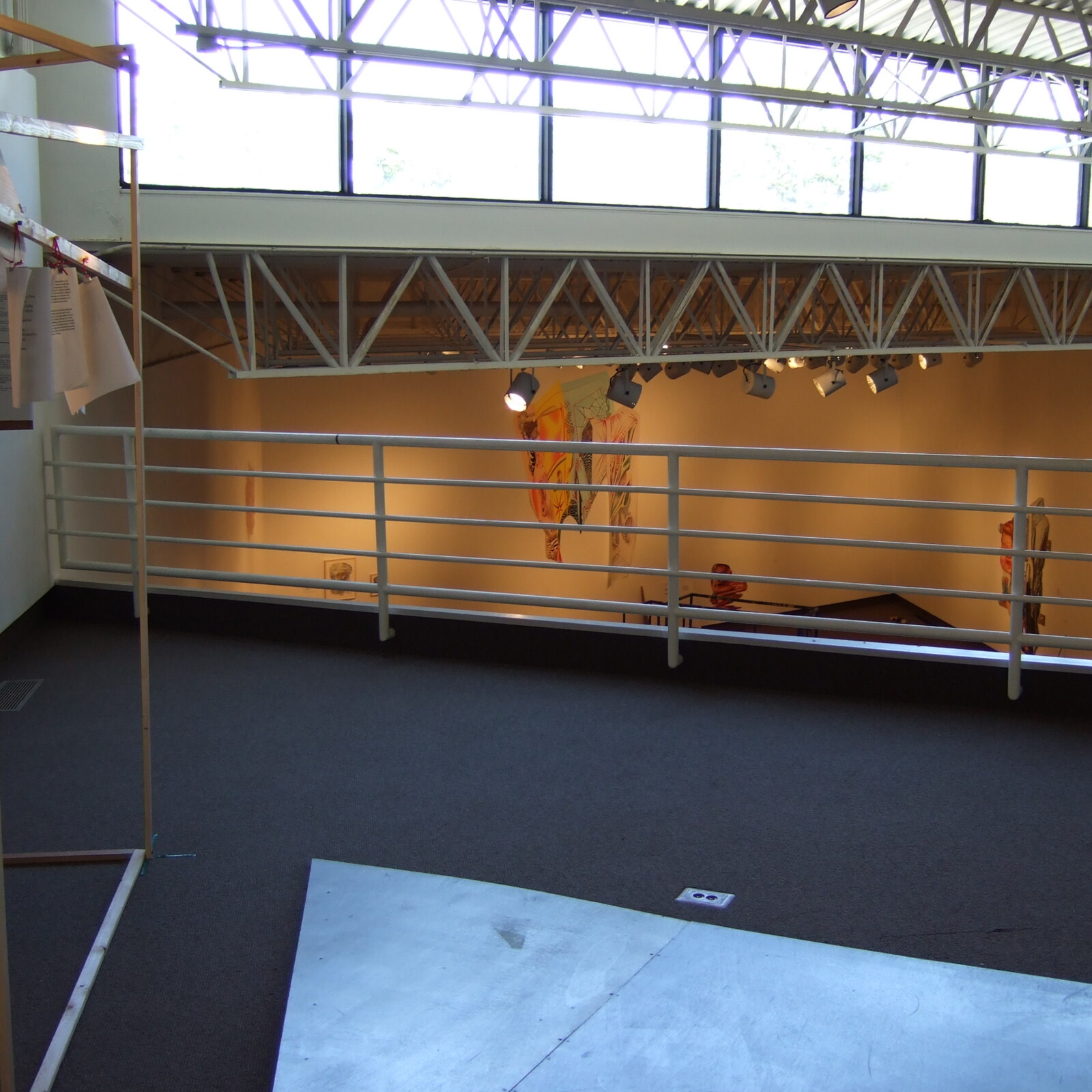 https://lynnbook.s3.amazonaws.com/flat_media/ReNext_2007_WS-SECCA_perf-exhib_exhibitionshots37.jpg