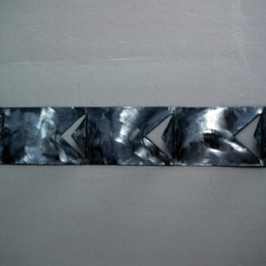 https://lynnbook.s3.amazonaws.com/flat_media/EarlyWorks_Sculpture_BacktoMom_photoslide04.jpg