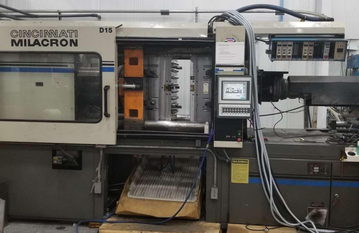 Cincinnati Milacron VH-400 Used Injection Molding Machine, 400 ton, Yr. 1993, 41 oz.