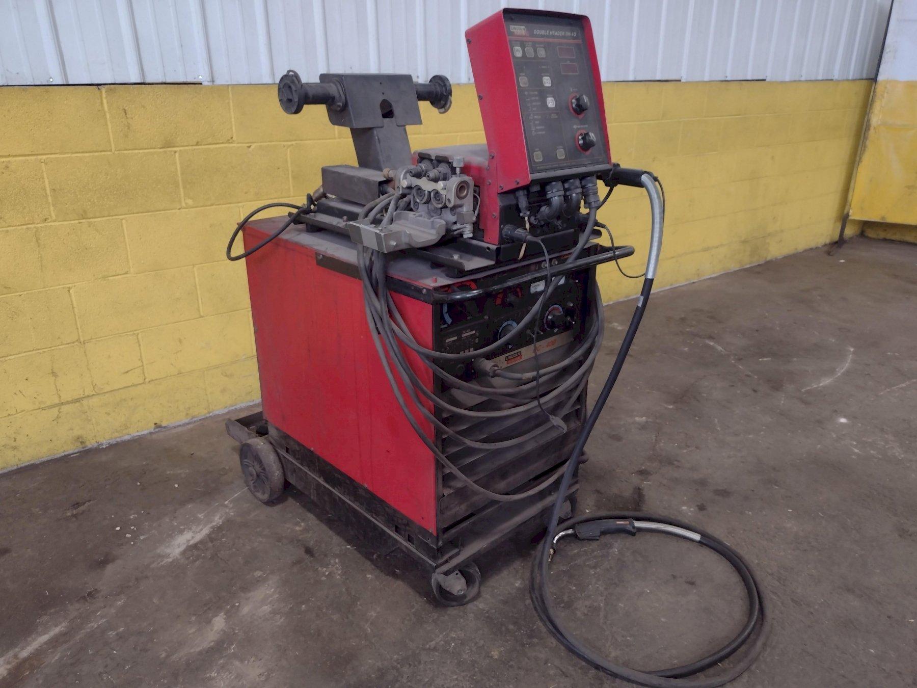 LINCOLN DC-400 WELDER WITH WIRE FEEDER: STOCK #17397
