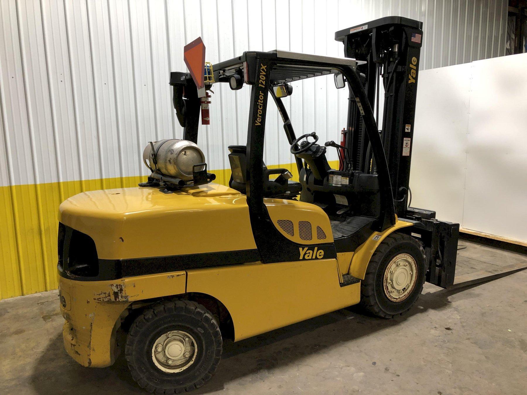 10,000 LBS YALE MODEL GLP-120 LP GAS FORKLIFT: STOCK #15001