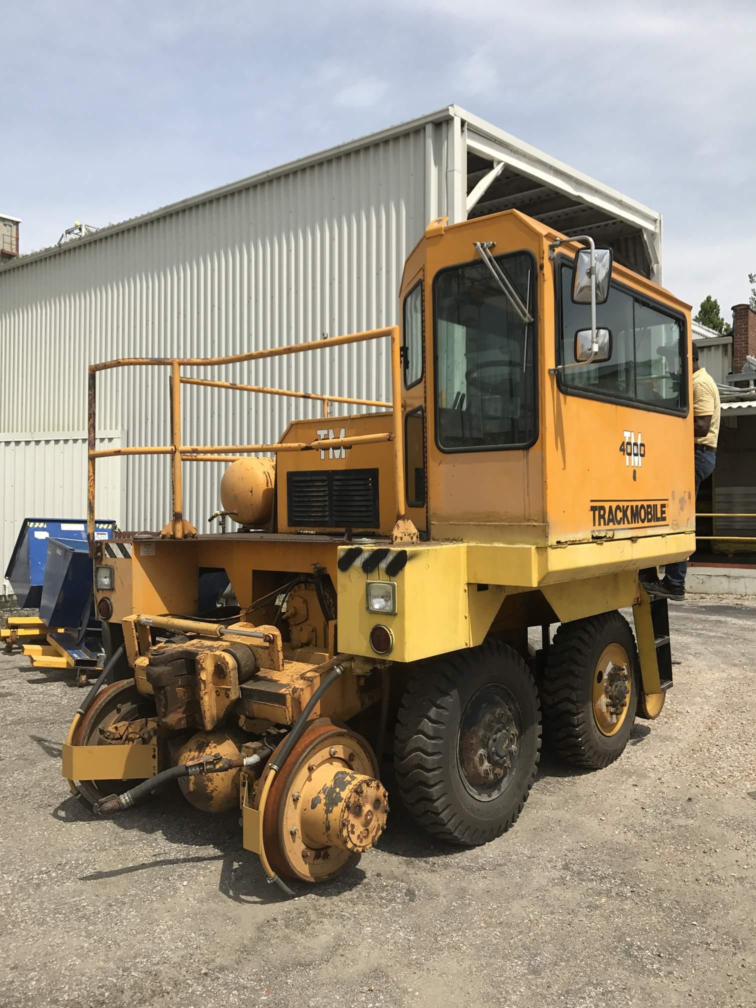 TRACKMOBILE MODEL 4000TM RAILCAR MOVER STOCK 10221