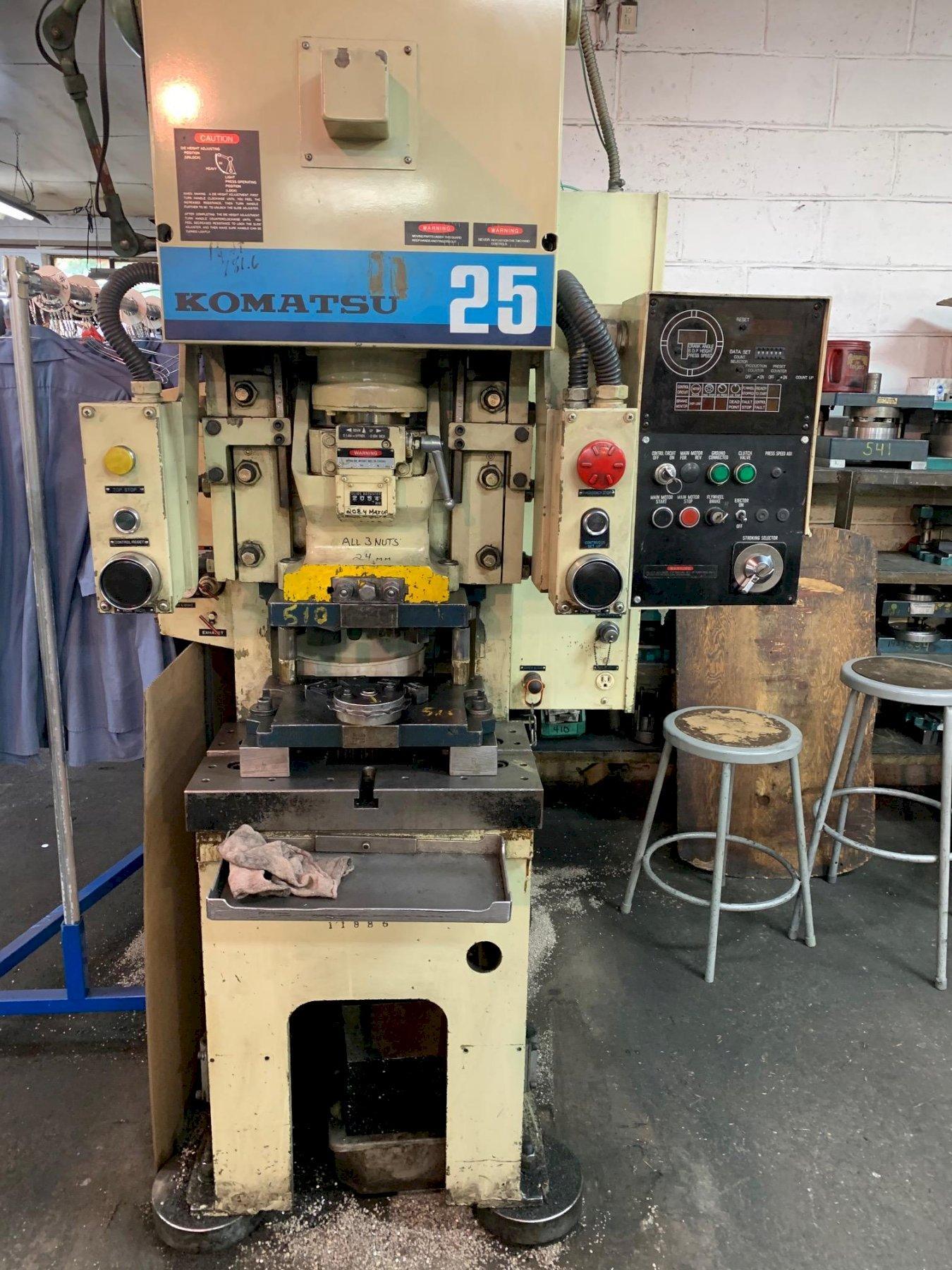 27 TON KOMATSU GAP FRAME PRESS, MODEL OBS 25-3, 3.15" STR, 7.87" SH, 1.97" ADJ, 21.65" LR X 11.81" BA, 125 SPM