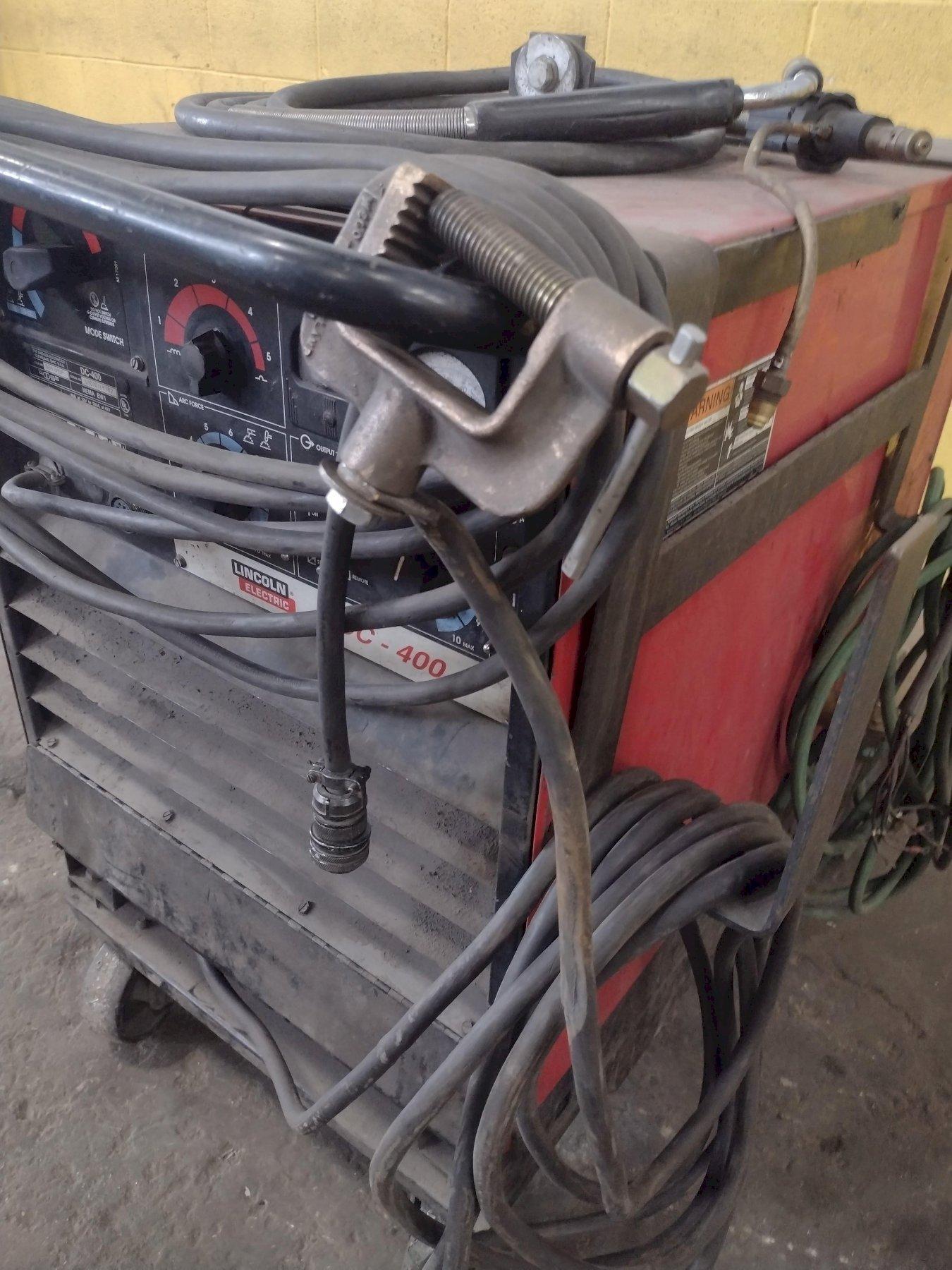 LINCOLN DC-400 WELDER: STOCK #17398