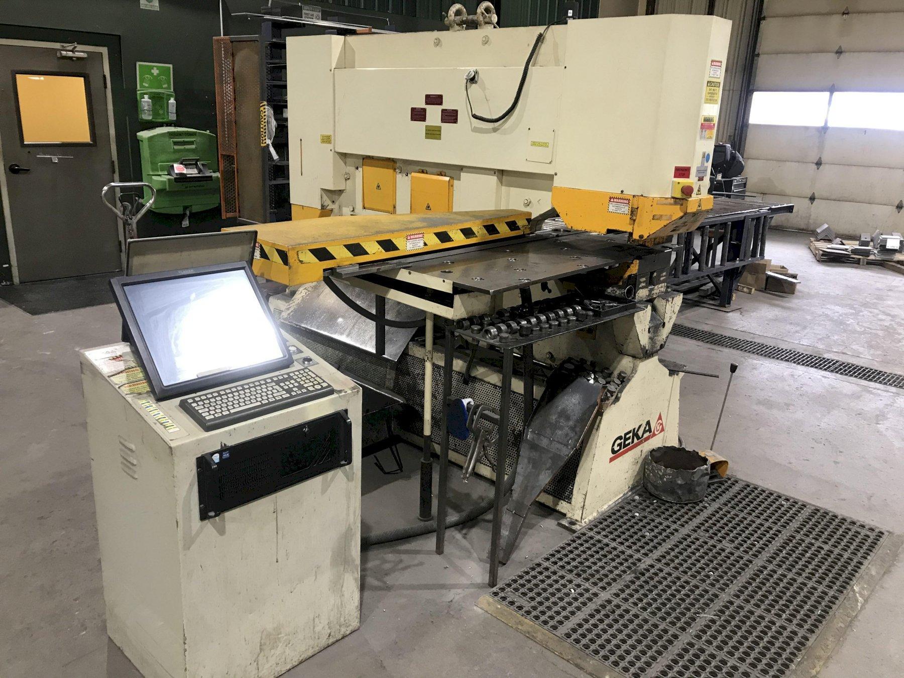 165 Ton Geka Hydracrop 165/300 Ironworker with Saampoxy CNC Positioning
