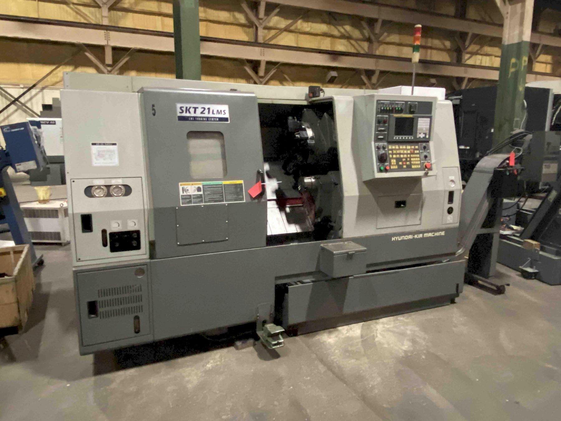 Hyundai Kia SKT21LMS CNC Lathe, Fanuc 0iTC, 8