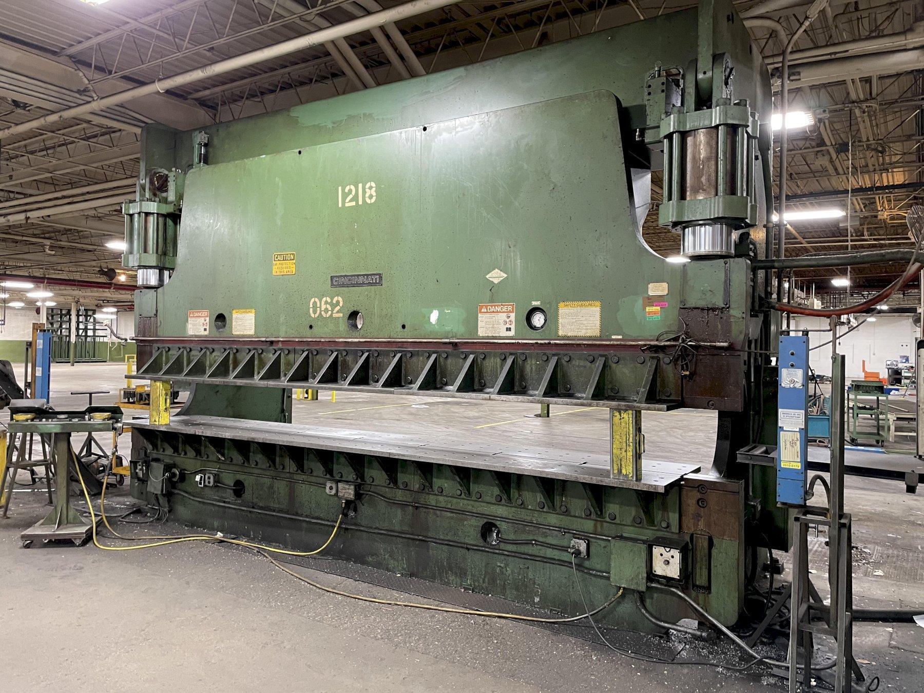 350 TON X 18′ CINCINNATI 350FM16 HYDRAULIC PRESS BRAKE. STOCK
