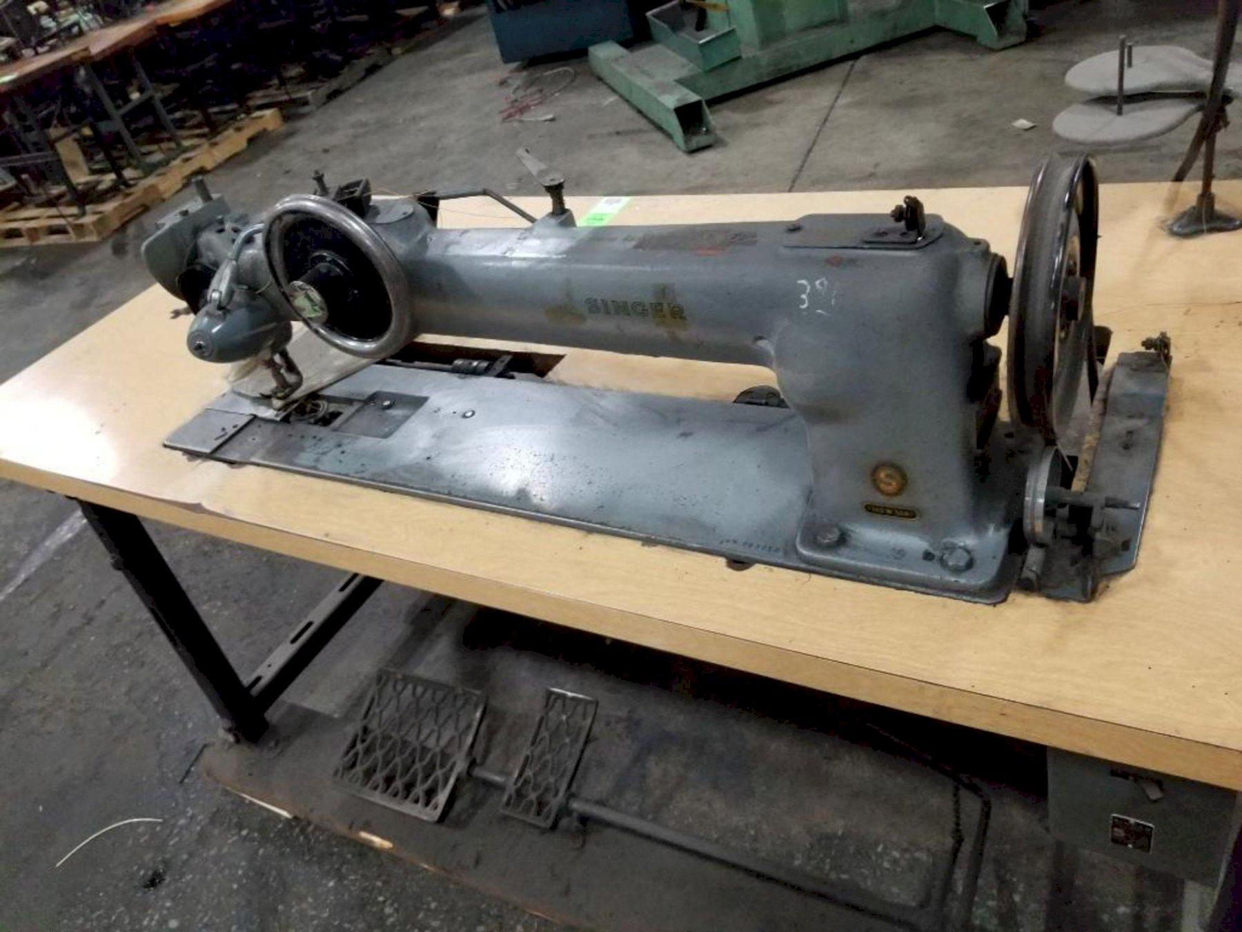 SINGER “LONG ARM” INDUSTRIAL SEWING MACHINE STOCK 17980
