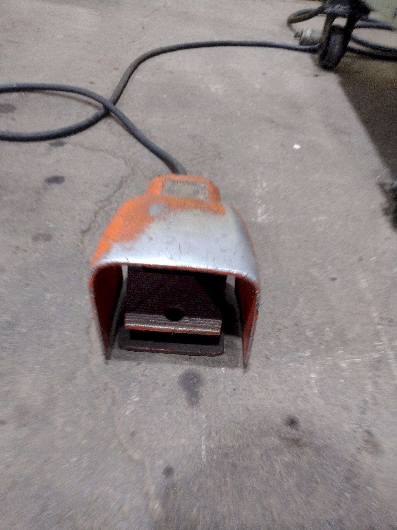 VICTAULIC PIPE GROOVING MACHINE STOCK 19516