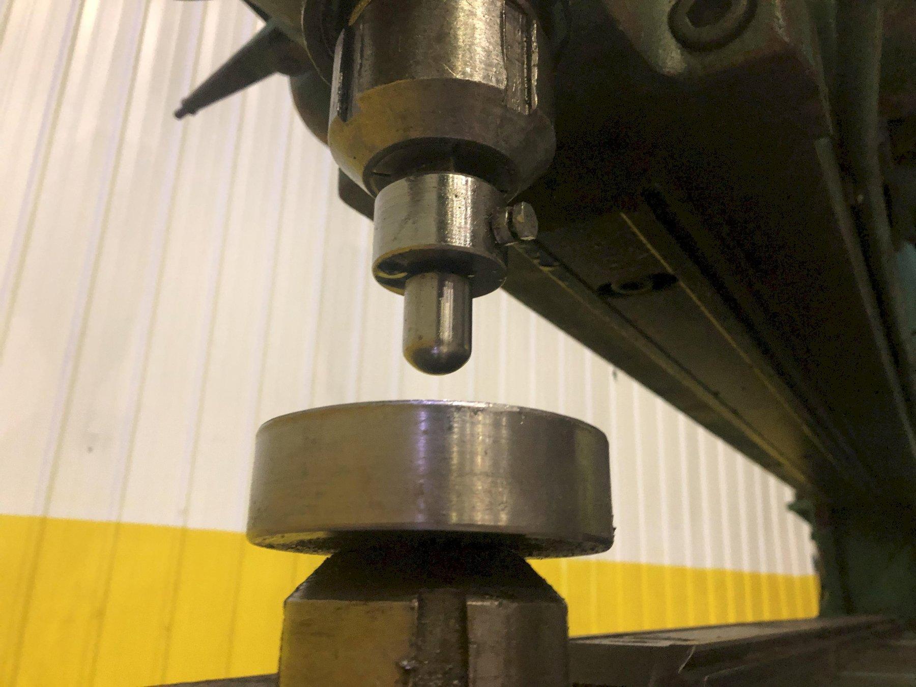 48 PULLMAX NIBBLING MACHINE NIBBLER STOCK 15553 48 PULLMAX NIBBLING MACHINE NIBBLER STOCK 15553
