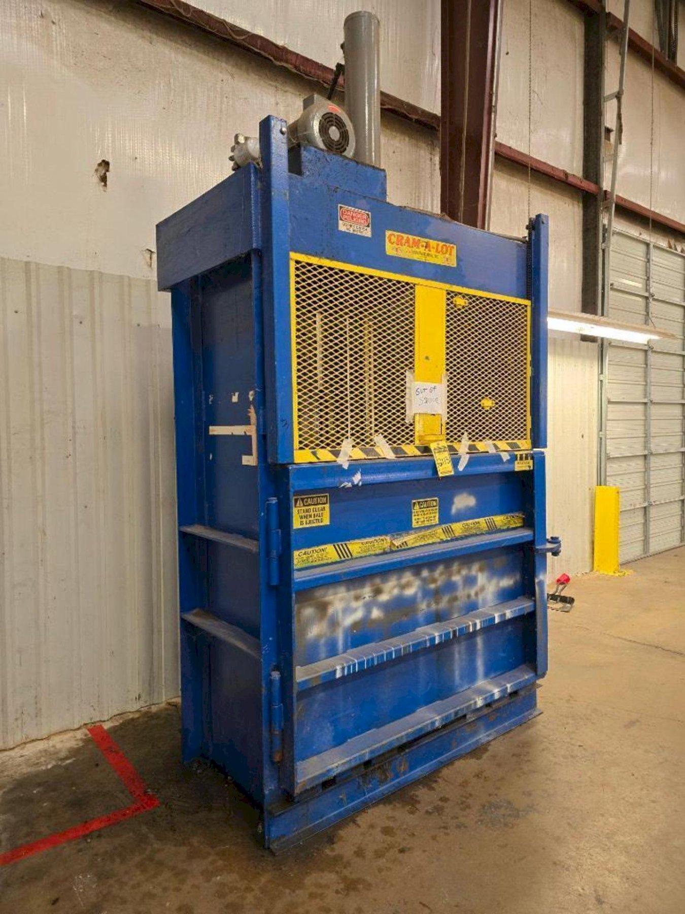 CRAMALOT 60DBLU Vertical Baler Machine Hub