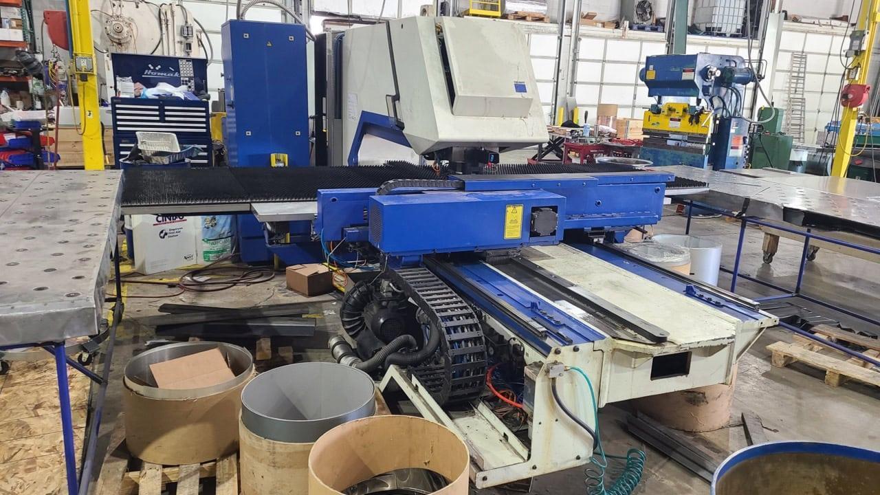 22 Ton Trumpf Trumatic 2000R Turret Punch, 1999