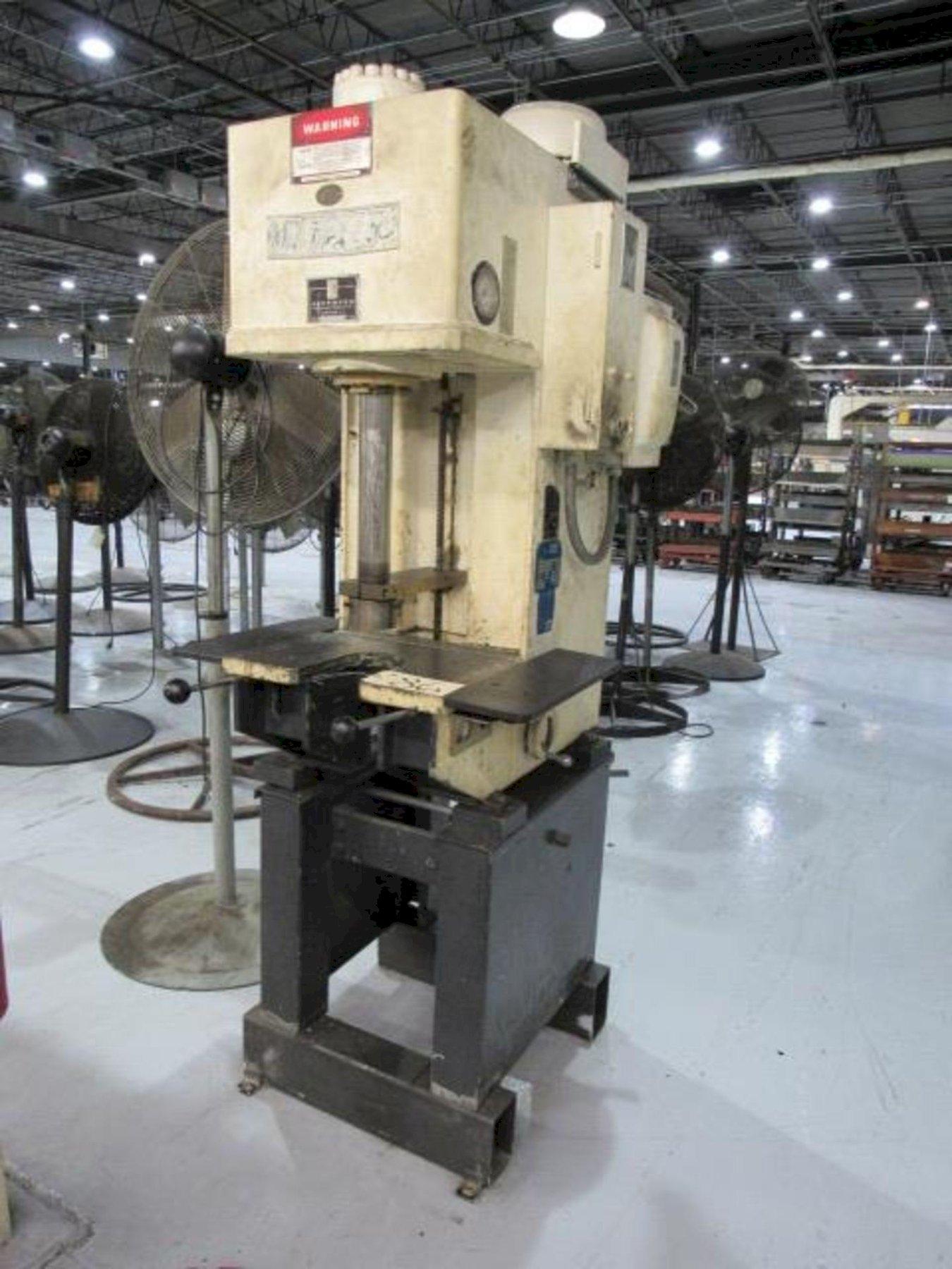 DENISON - Presses, Compacting | Machine Hub