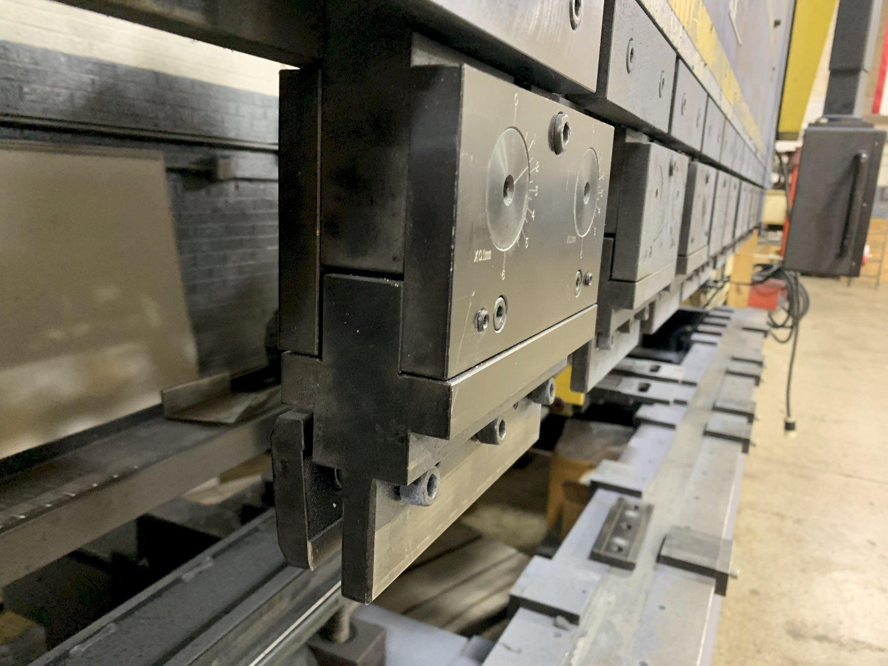 Toyokoki HYB25040 250 Ton CNC Press Brake AMC