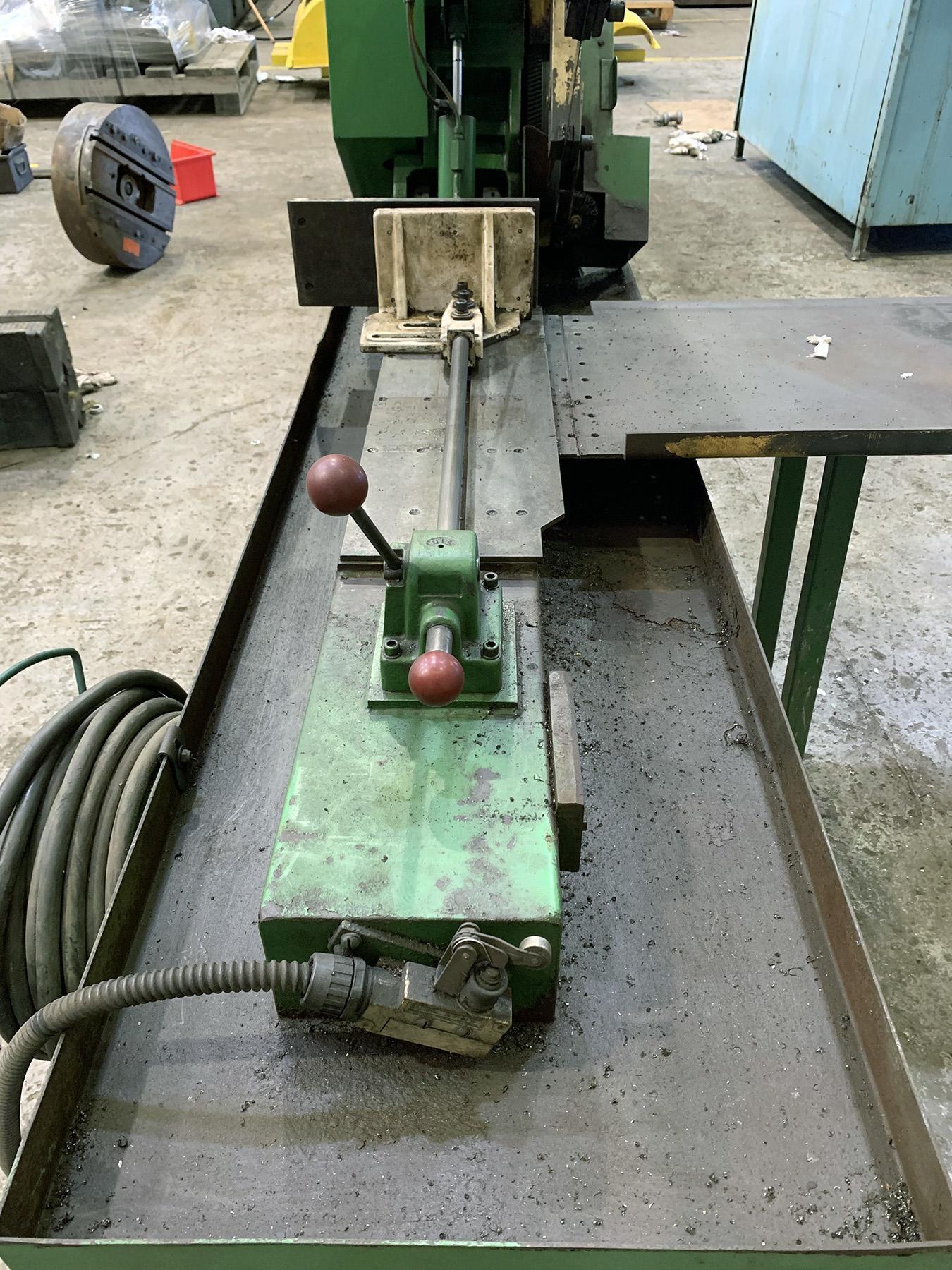 USED, DOALL MODEL C-916 PIVOT STYLE HORIZONTAL BANDSAW | Harris Machine