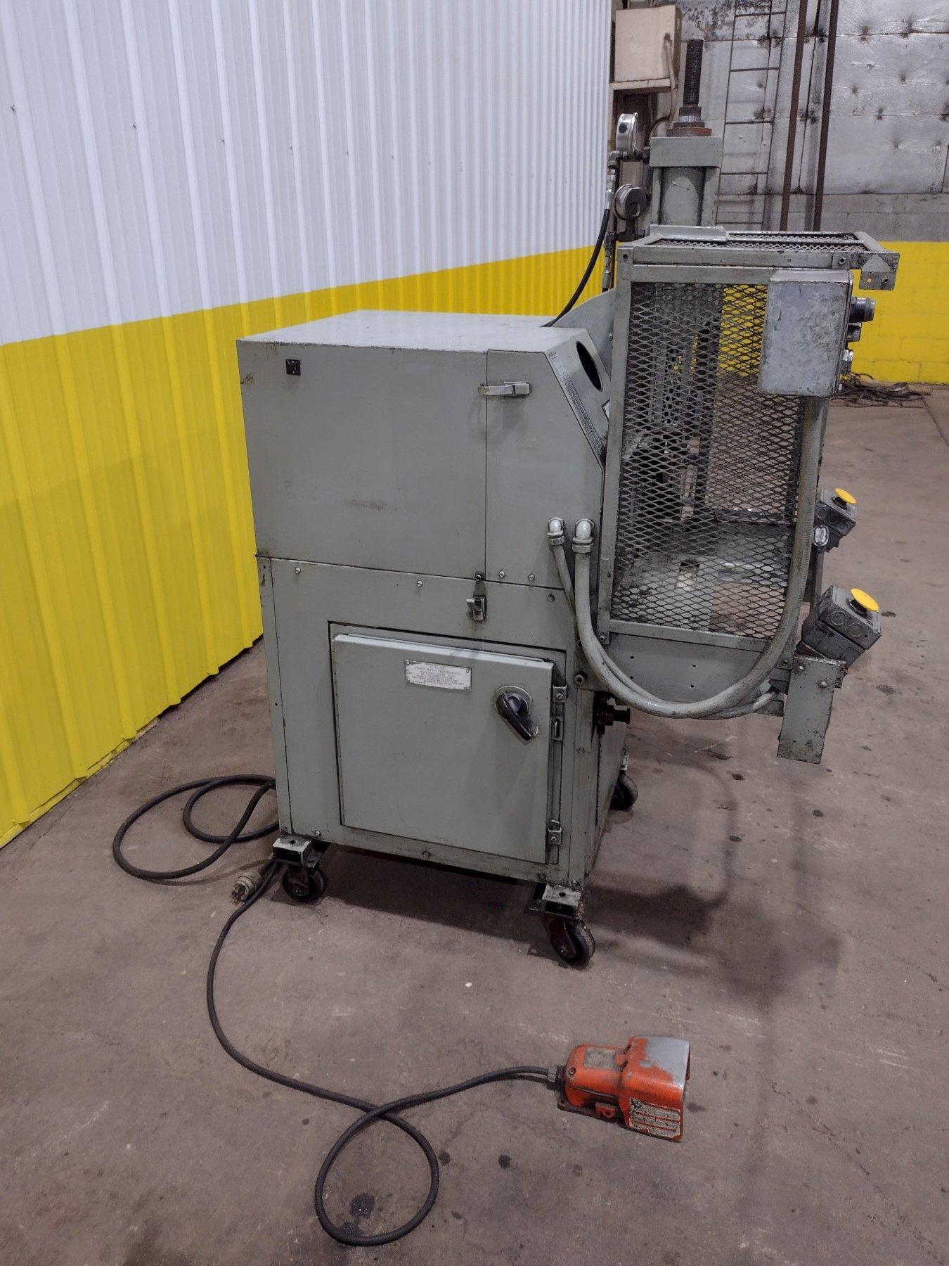 VICTAULIC PIPE GROOVING MACHINE STOCK 19516