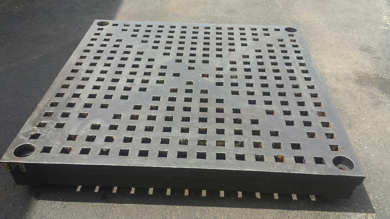 5’ x 5’ Cast Iron Welding Platen Fabricating & Production Machinery