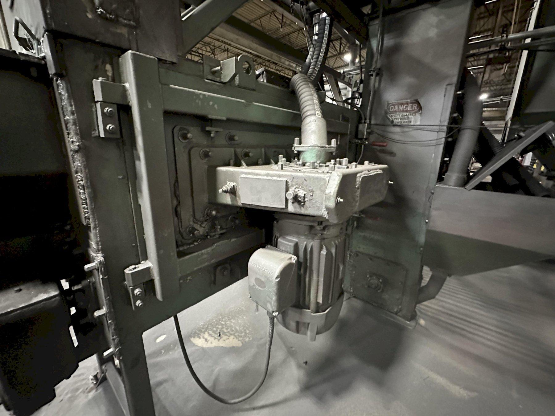 BCP MODEL A47620 3WHEEL PASS THROUGH BLAST MACHINE, RECLAIM & DUST