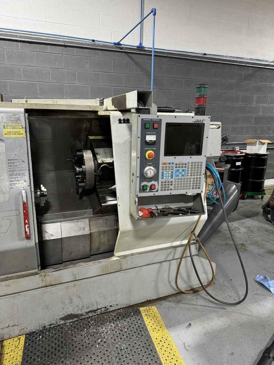 Haas SL-20T CNC Lathe, 2000 – Tailstock, Chip Auger