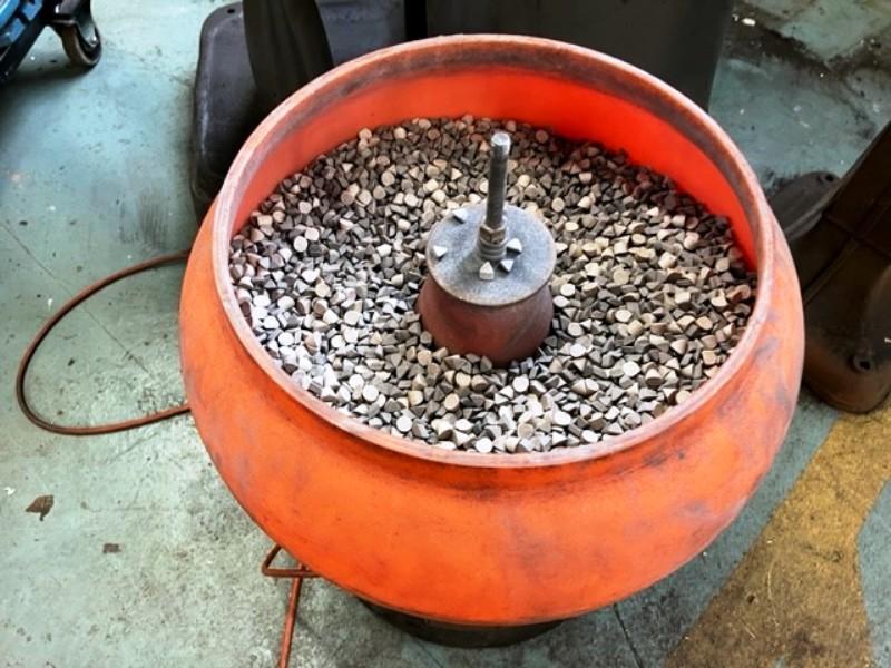 18″ ROTOMATIC VIBRATORY FINISHER | Blumberg Machinery Co.