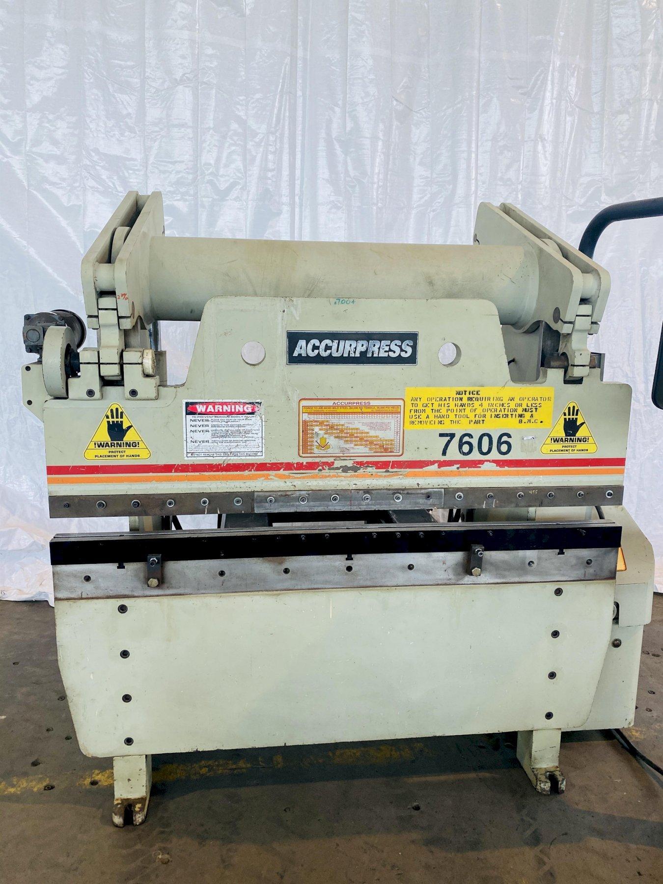 Accurpress 60 Ton x 6′ 7606 CNC Hydraulic Press Brake G2000 Inc.