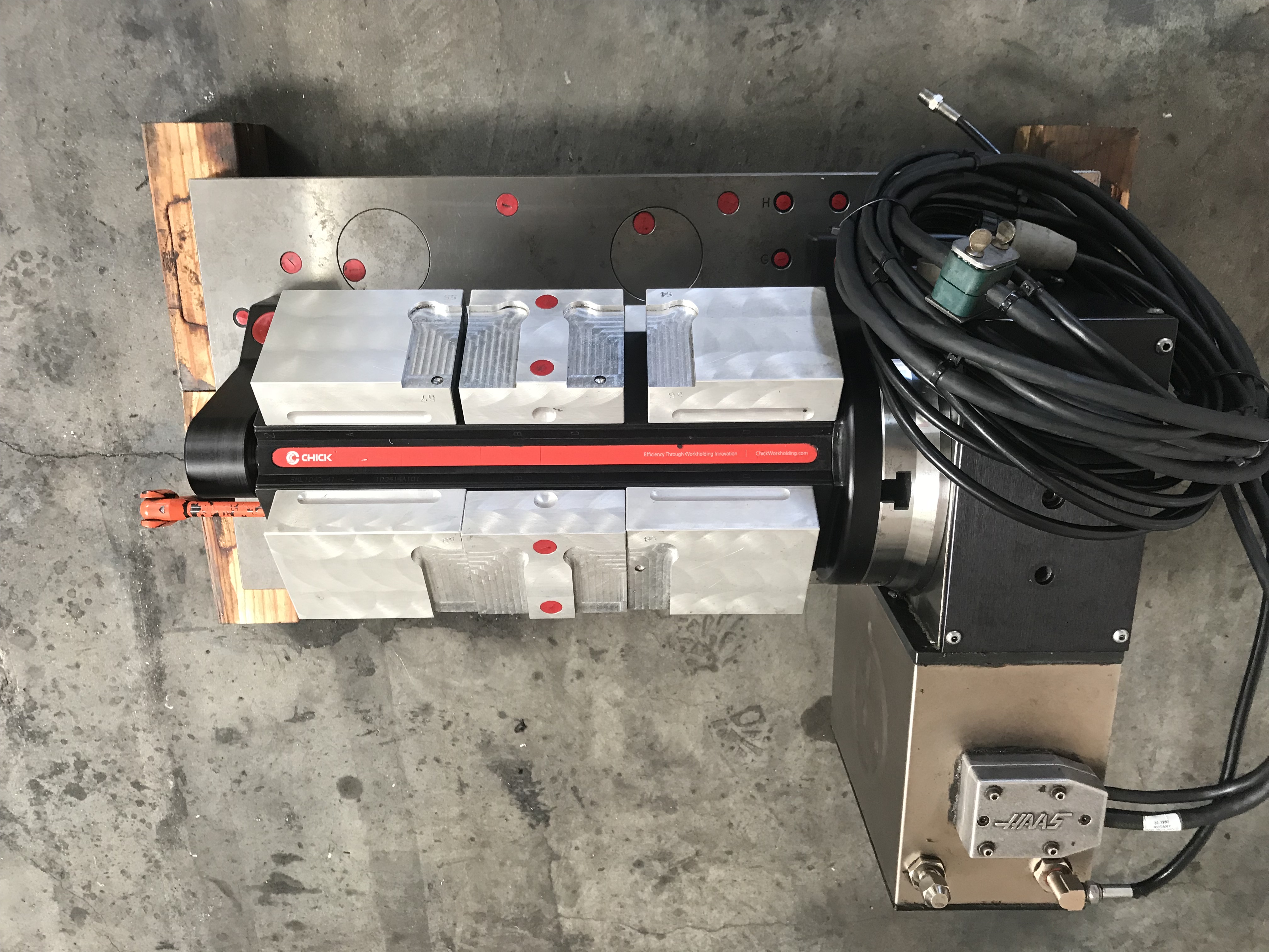 Haas HRT210 Rotary Table with Chick 5ML 104041 MultiLok Indexable