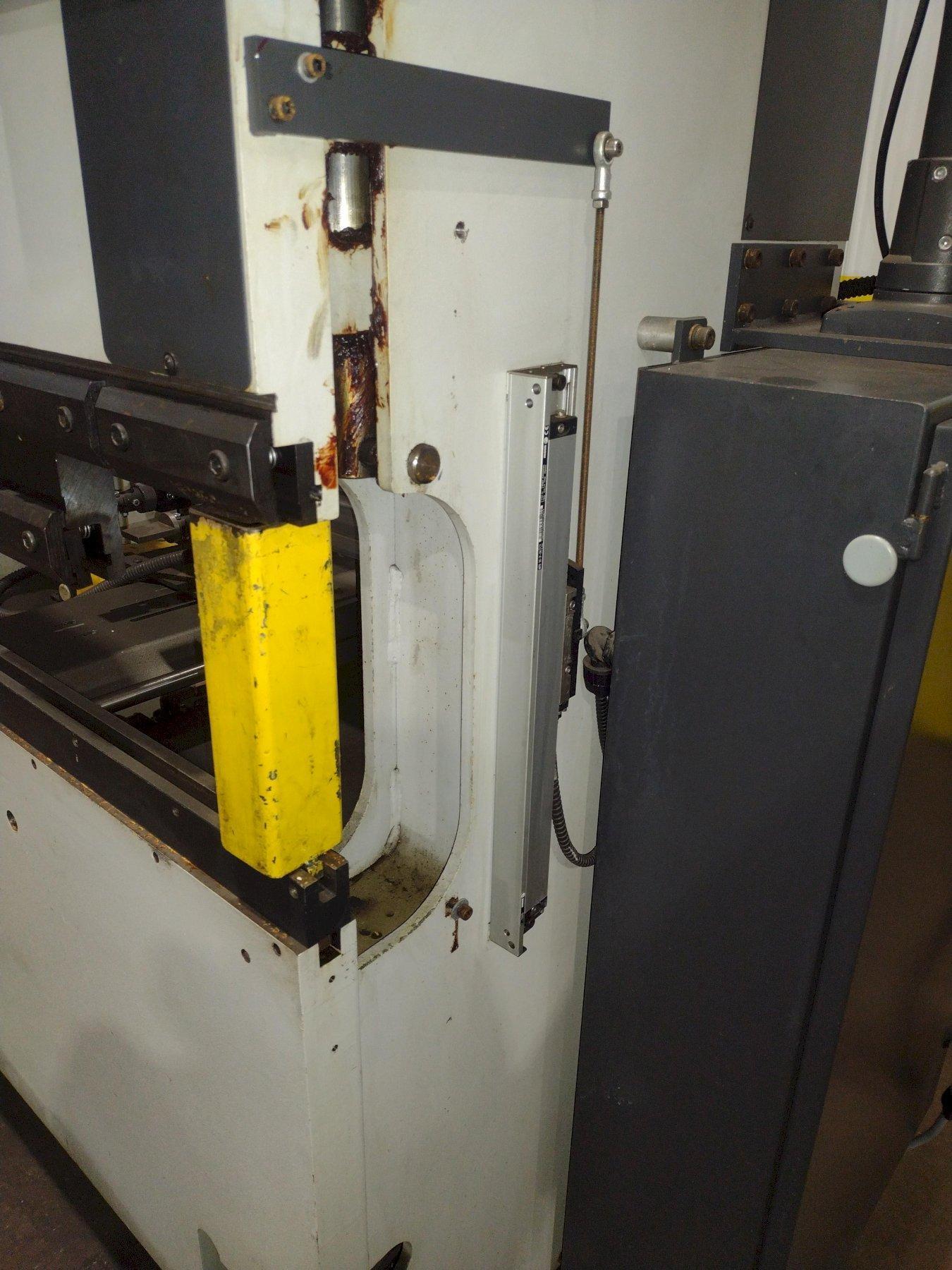 LVD STRIPPIT PRESS BRAKE MODEL SP540 STOCK 18391