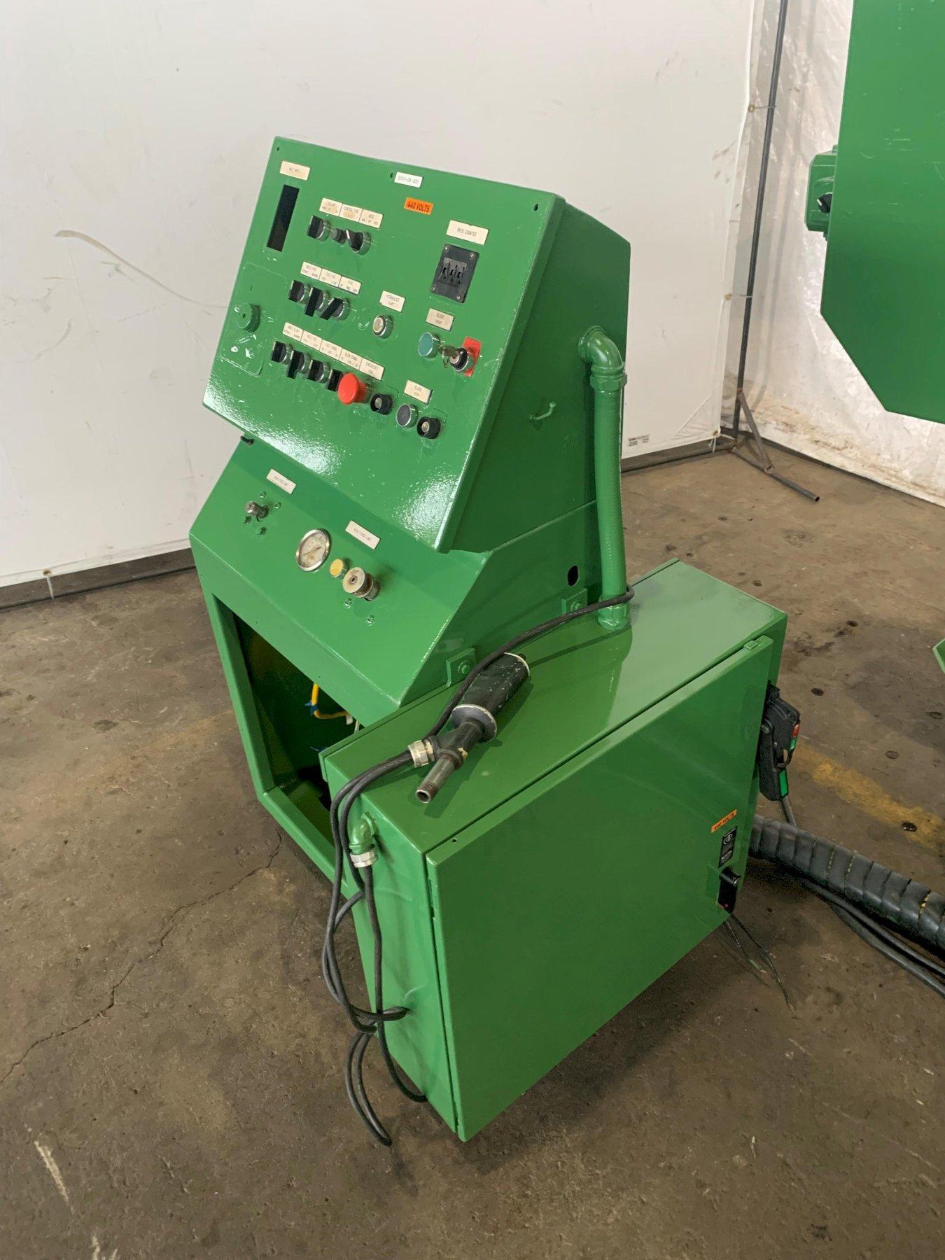 18″ X 27″ HYDMECH MODEL S25A SERIES II AUTOMATIC HORIZONTAL BANDSAW