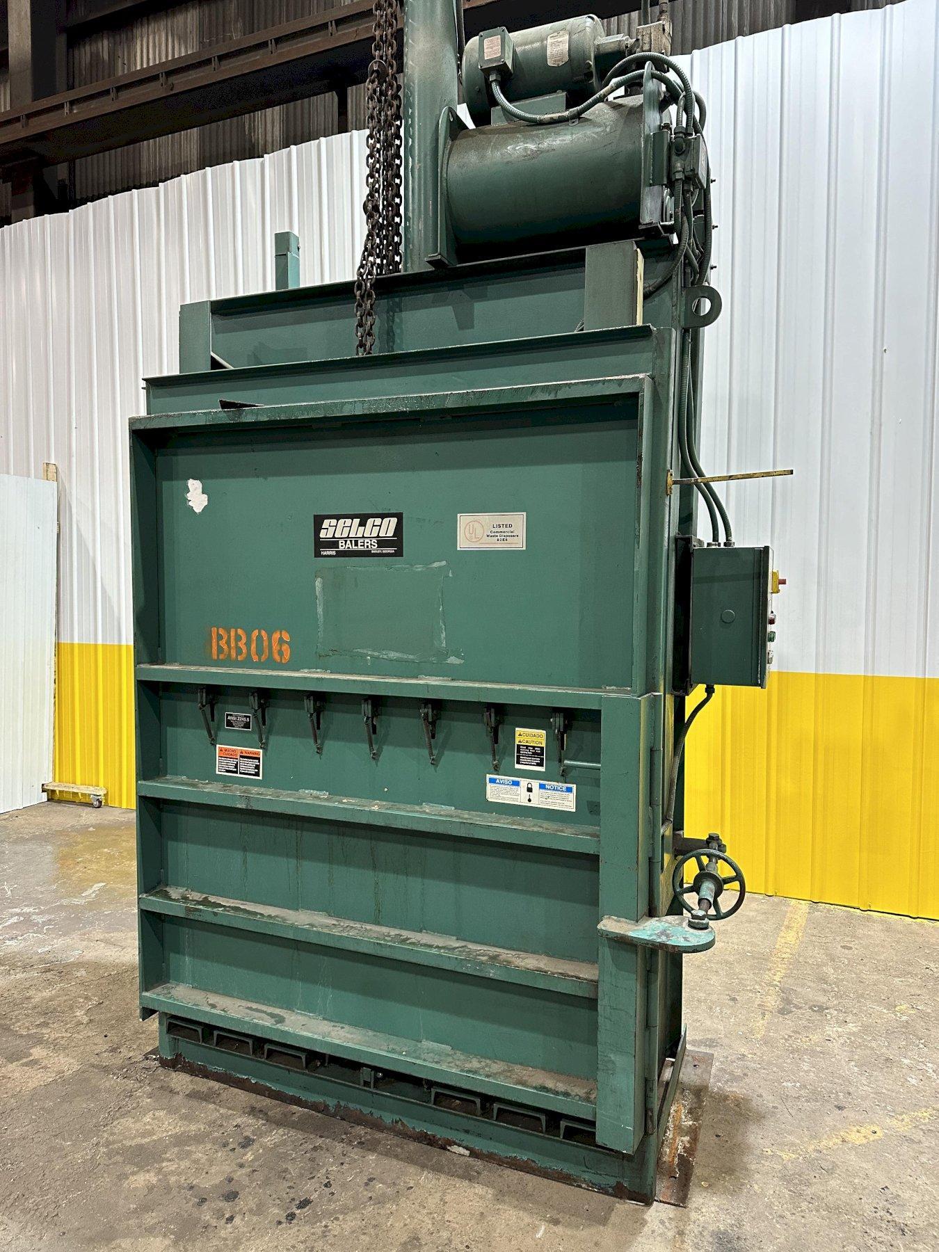 60" X 30" SELCO MODEL #V5-HDRD VERTICAL HYDRAULIC BALER: STOCK #19879